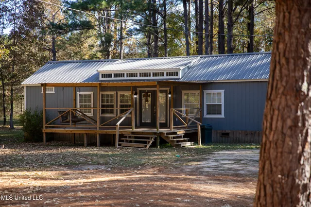 $290,000 | 14285 Highway 503, Decatur, MS 39327