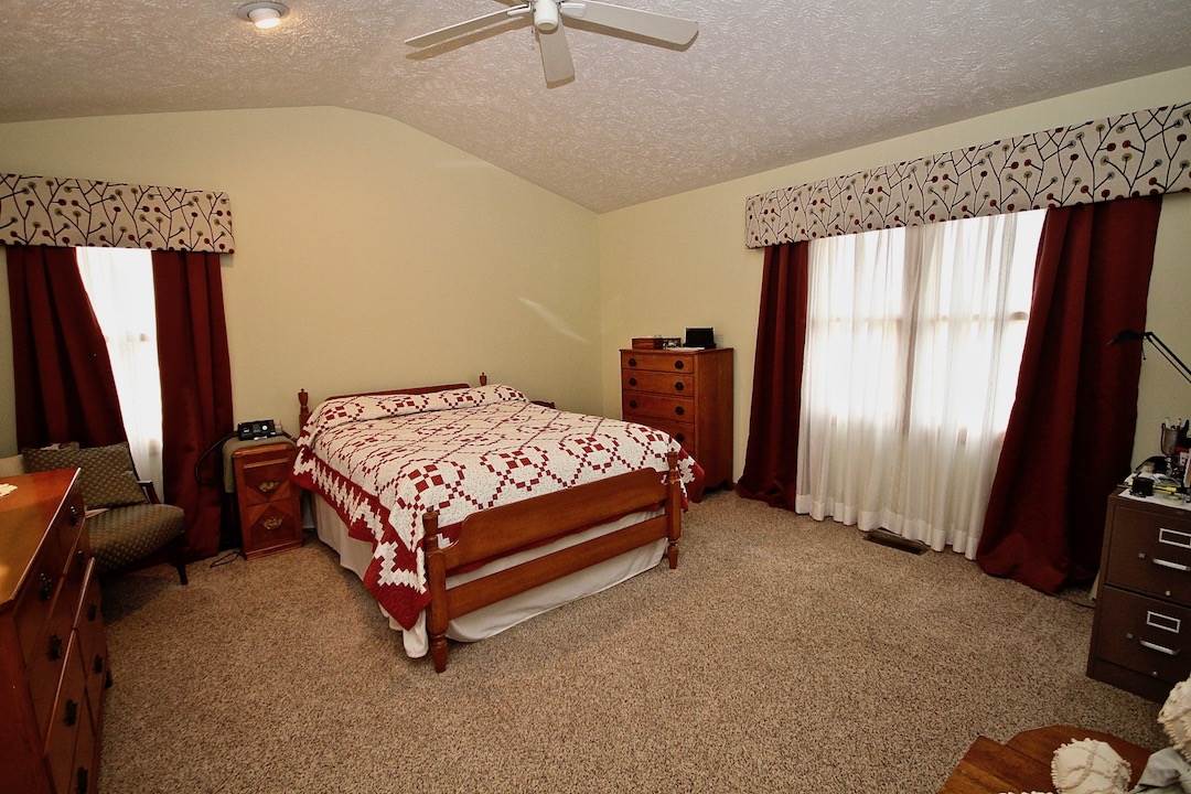 7770 South Meridian Road Mount Pleasant, MI 48858 - Photo 19 of 34 1855055-19.JPG