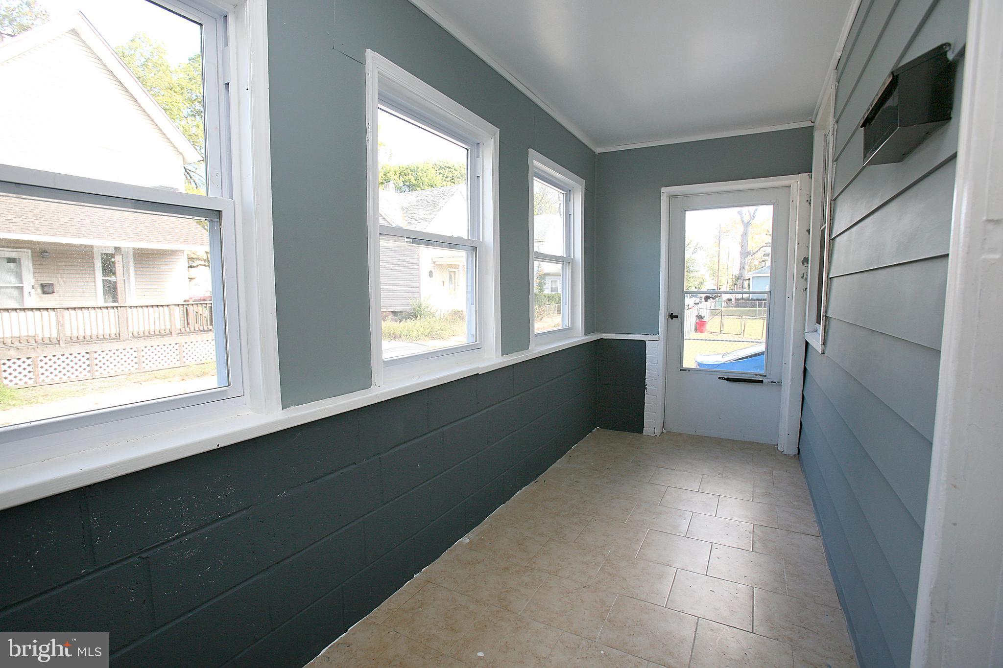 218 West Adams Street Paulsboro, NJ 08066 - Photo 2 of 26