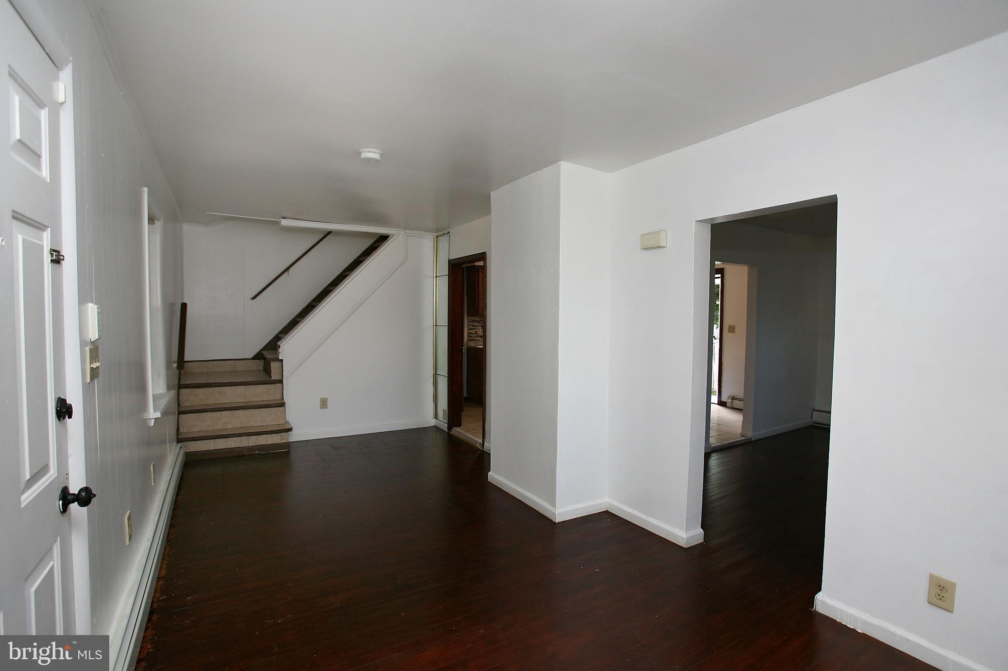 218 West Adams Street Paulsboro, NJ 08066 - Photo 7 of 26