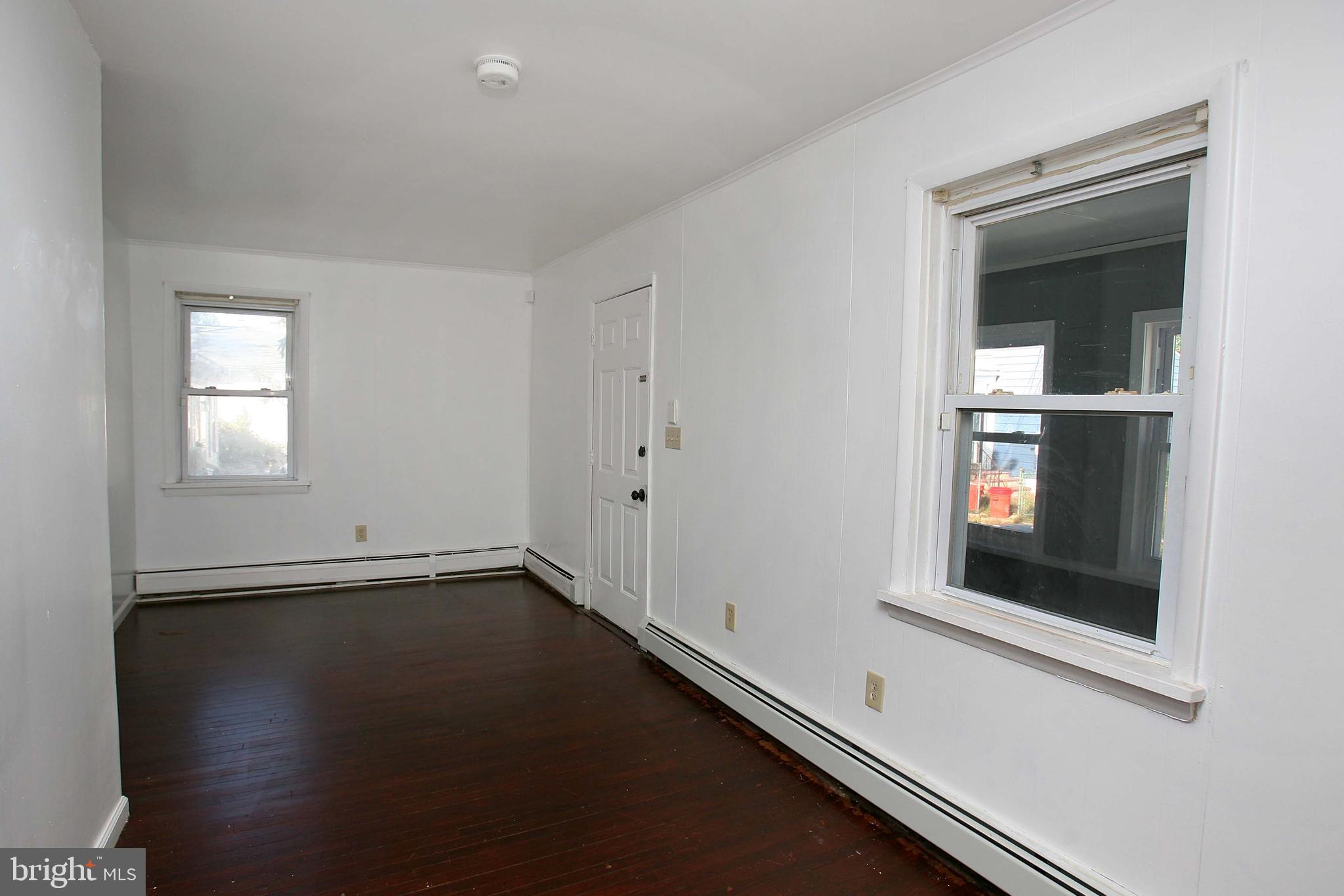 218 West Adams Street Paulsboro, NJ 08066 - Photo 8 of 26