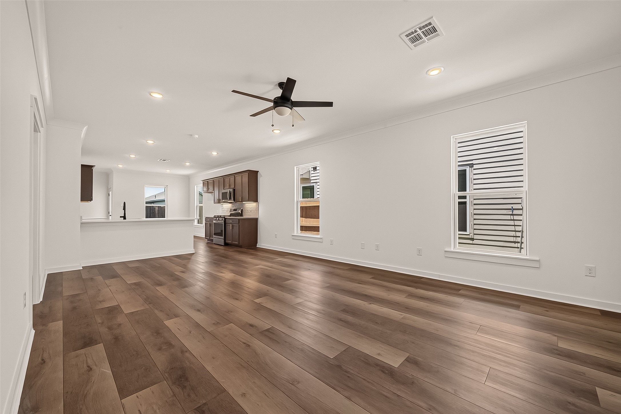 21126 Autumn Heights Rosharon, TX 77583 - Photo 8 of 40