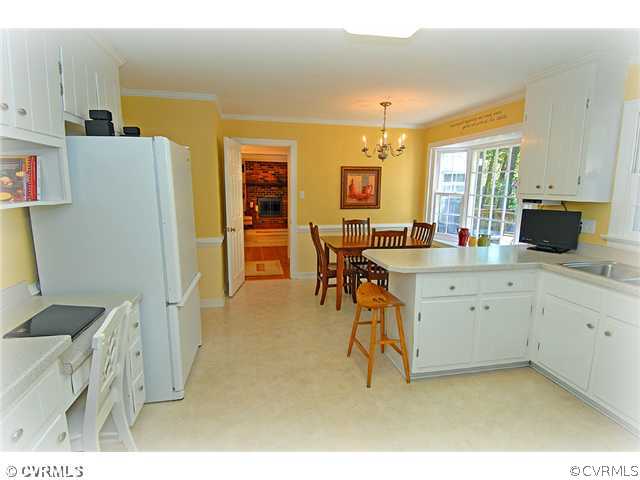 Kitchen - Warm Kitchen with Built-In Desk, Bay Win