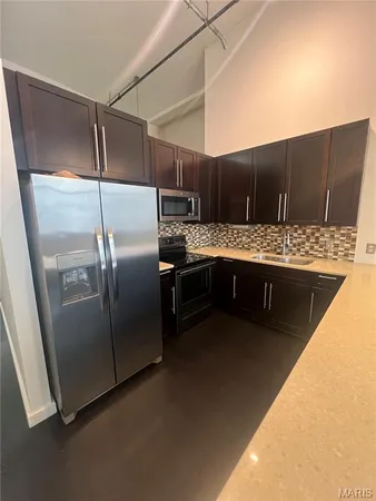 $1,350 | 1520 Washington Avenue, Unit 207, St. Louis, MO 63103