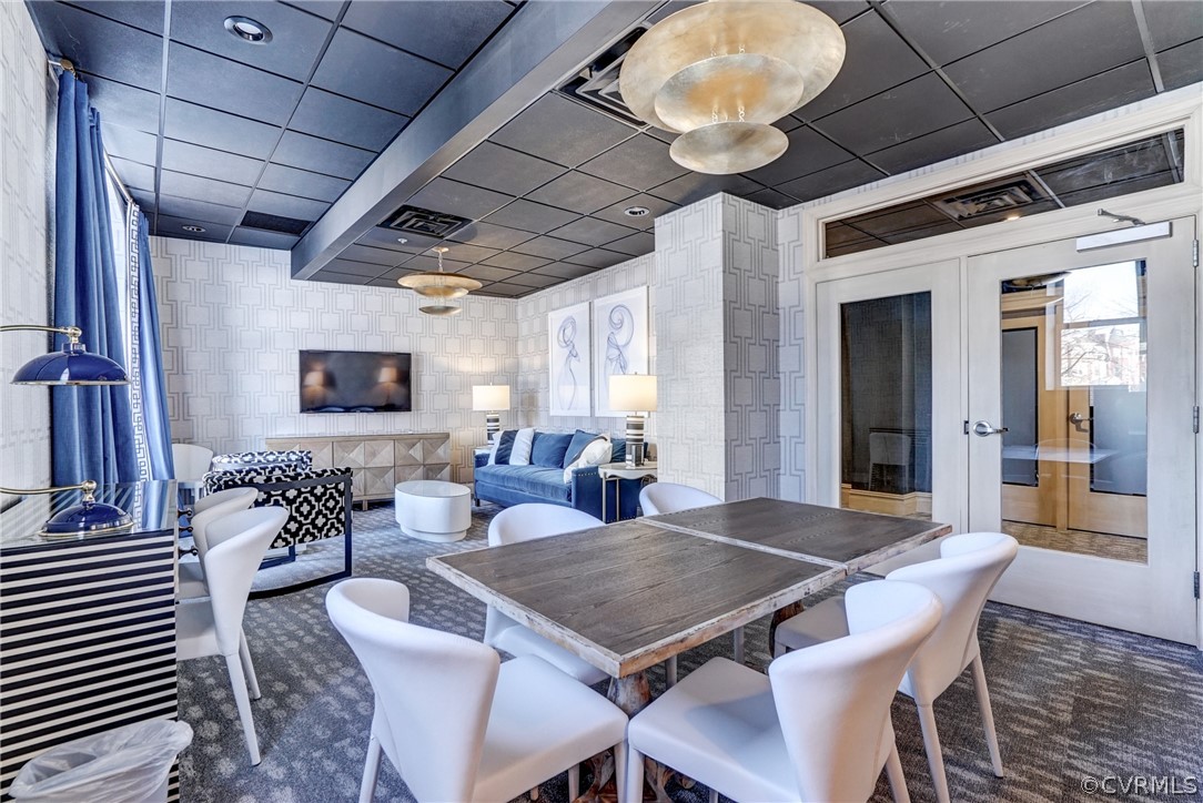 413 Stuart Circle, Unit 5B Richmond, VA 23220 - Photo 20 of 34 Receiption Room/Club Room is great for entertainin