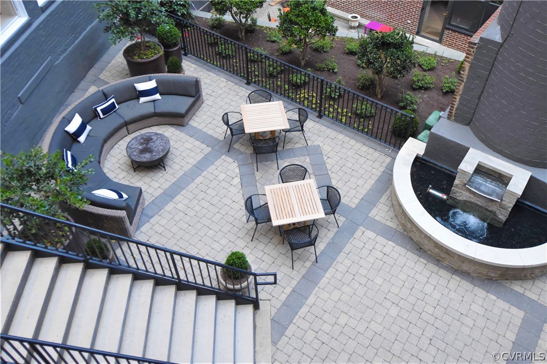413 Stuart Circle, Unit 5B Richmond, VA 23220 - Photo 24 of 34 Another view of the Center Courtyard with fountain