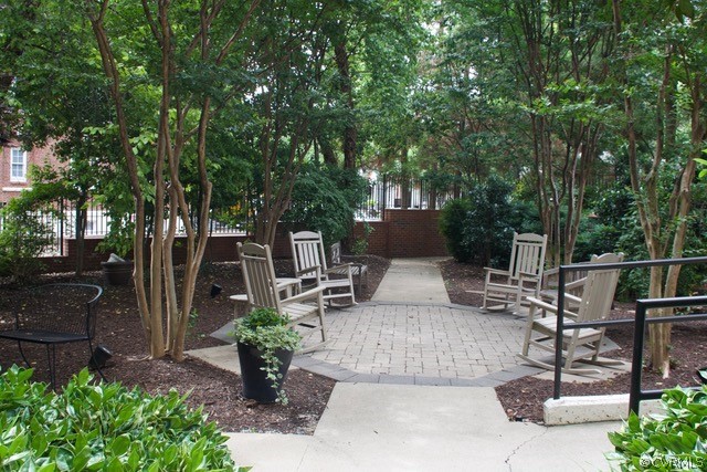 413 Stuart Circle, Unit 5B Richmond, VA 23220 - Photo 25 of 34 The West Avenue Courtyard is a great shaded area w