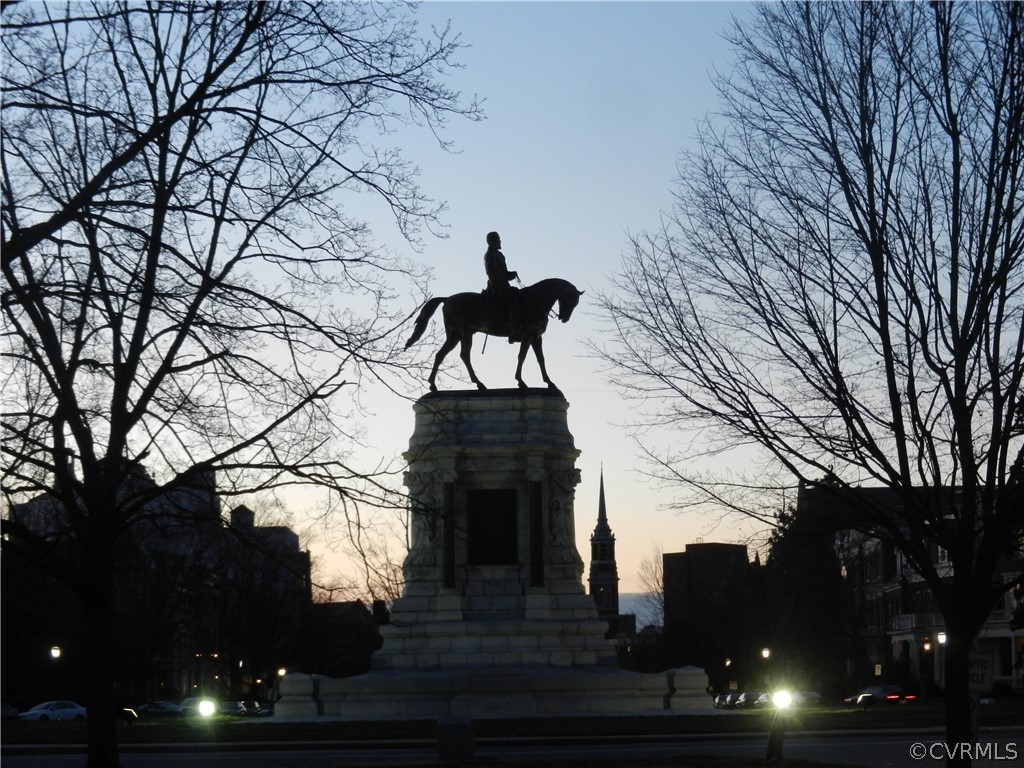 413 Stuart Circle, Unit 5B Richmond, VA 23220 - Photo 32 of 34 Enjoy the beautiful views along historic Monument