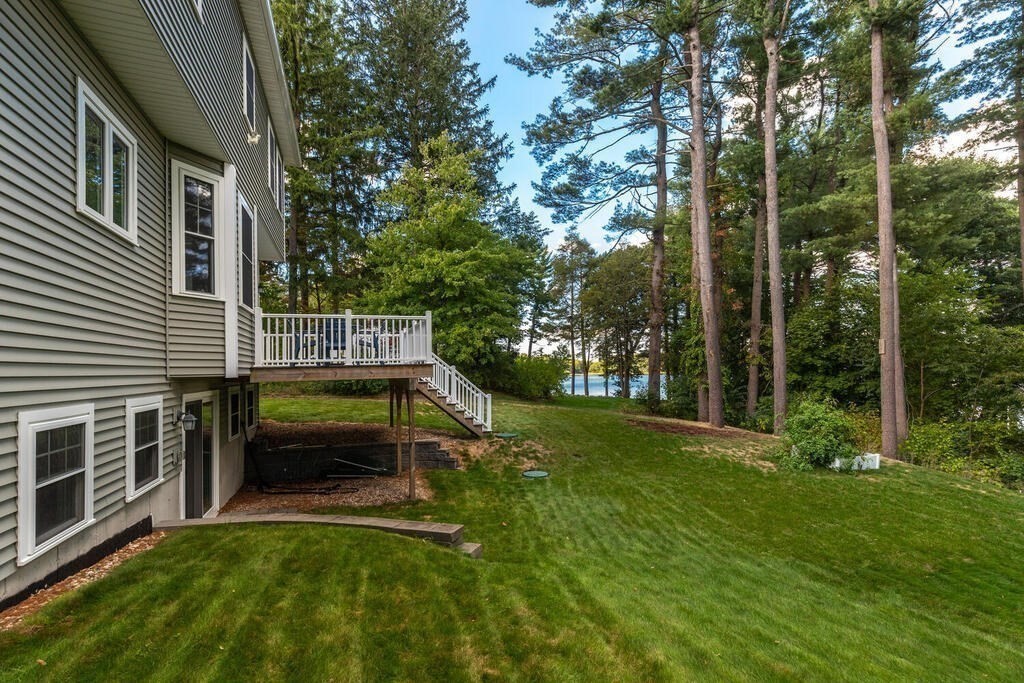 14 Locksley Road Lynnfield, MA 01940 - Photo 33 of 37