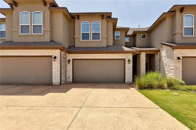 $2,150 | 13400 Briarwick Drive, Unit 2502, Austin, TX 78729