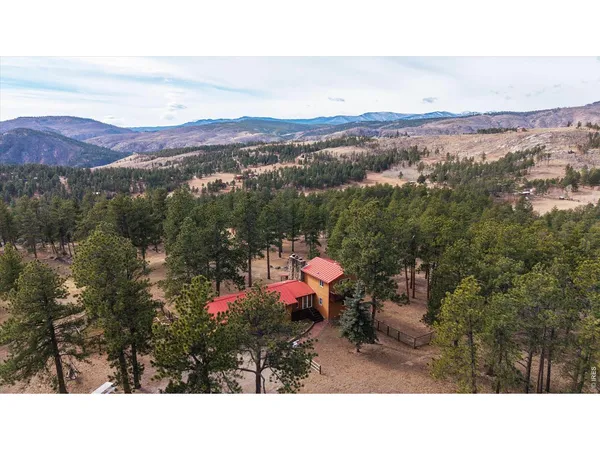 $950,000 | 440 La Hermosa Drive, Bellvue, CO 80512
