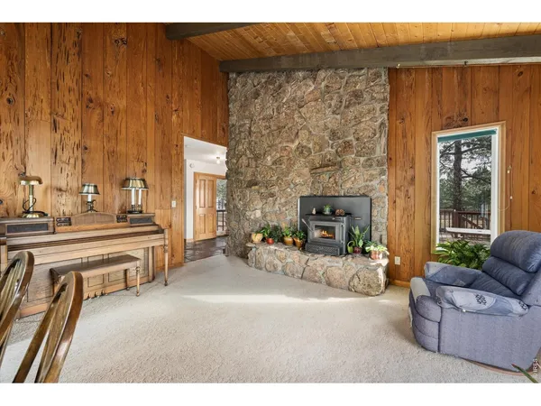 $950,000 | 440 La Hermosa Drive, Bellvue, CO 80512