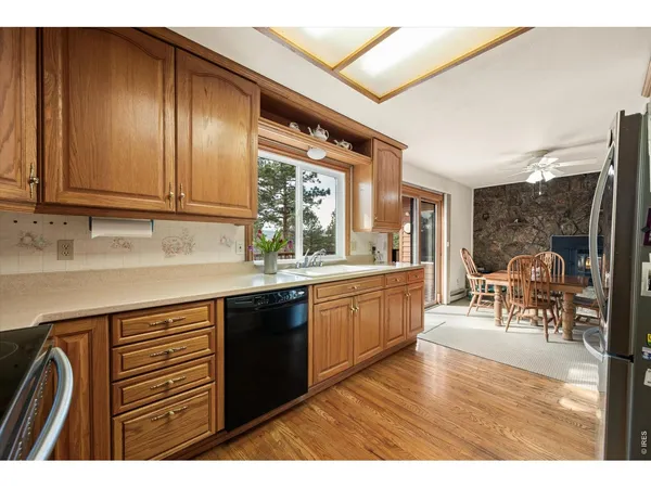 $950,000 | 440 La Hermosa Drive, Bellvue, CO 80512