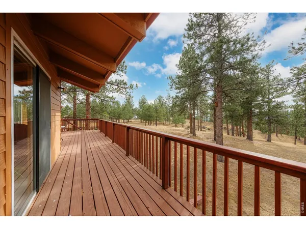$950,000 | 440 La Hermosa Drive, Bellvue, CO 80512