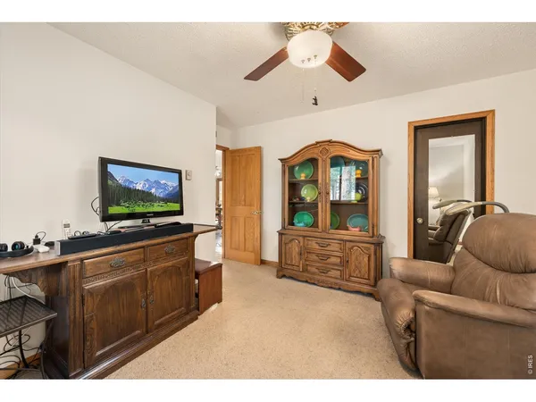 $950,000 | 440 La Hermosa Drive, Bellvue, CO 80512