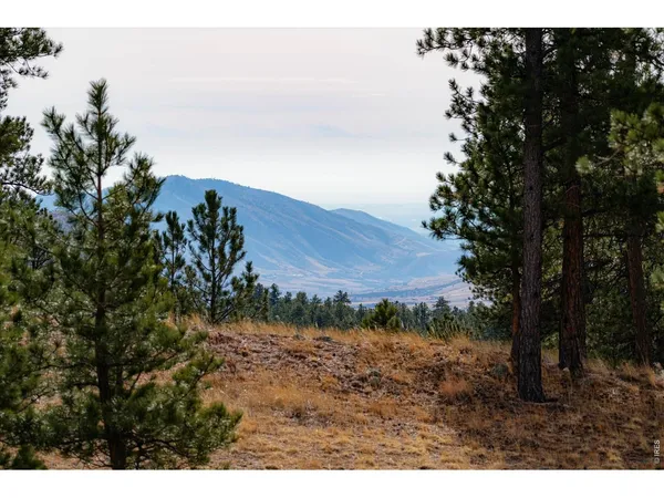 $950,000 | 440 La Hermosa Drive, Bellvue, CO 80512