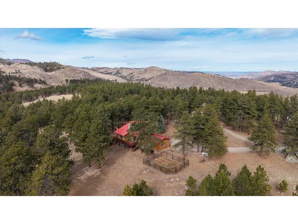 $950,000 | 440 La Hermosa Drive, Bellvue, CO 80512