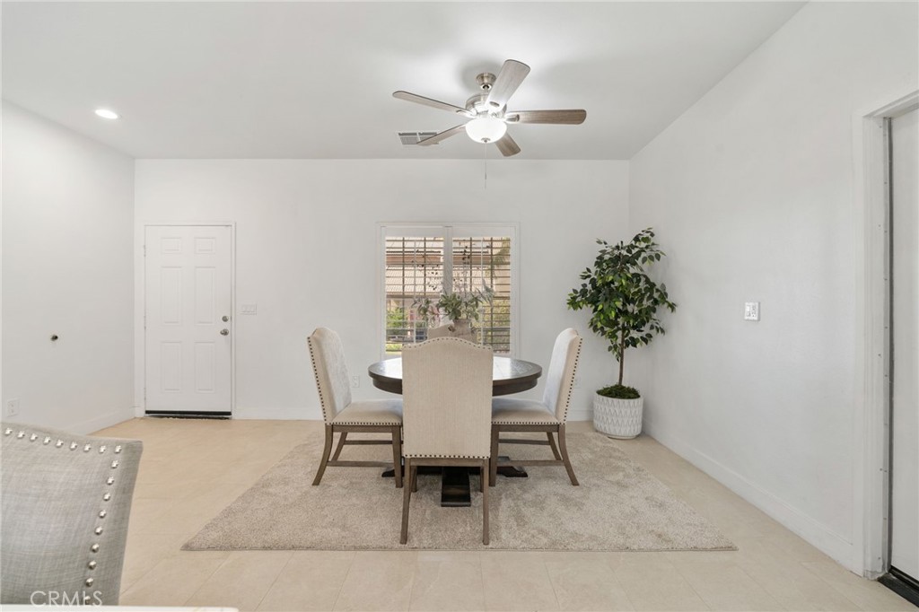 288 Carlin Lane Riverside, CA 92507 - Photo 17 of 36 Gallery Image 17
