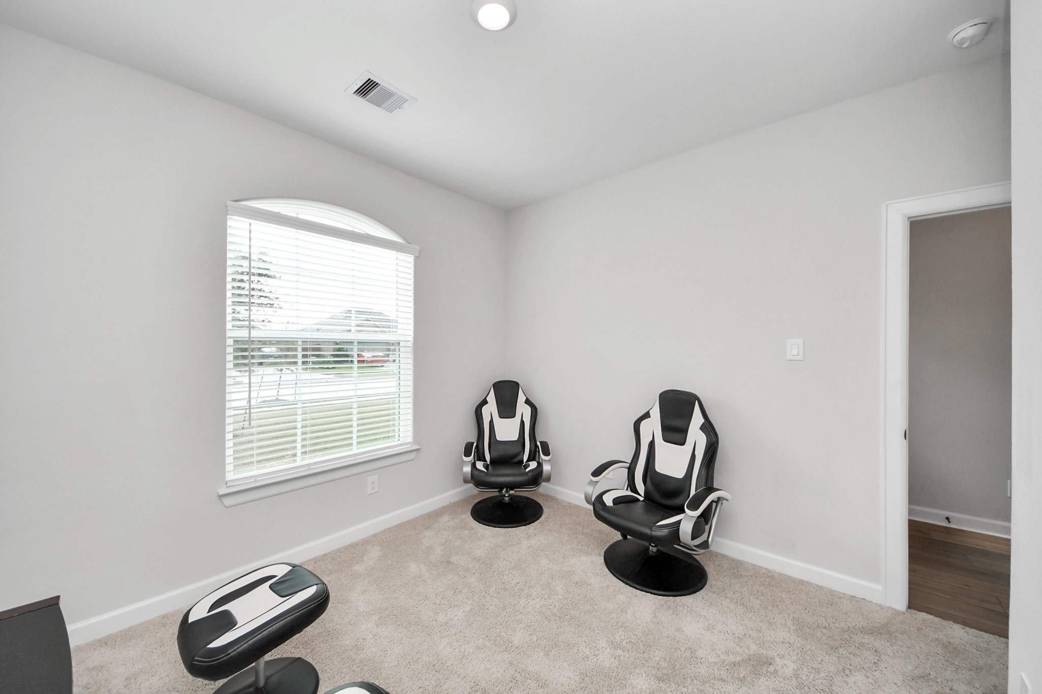 3006 Floating Barque Drive Santa Fe, TX 77510 - Photo 14 of 37 Plenty of space this room