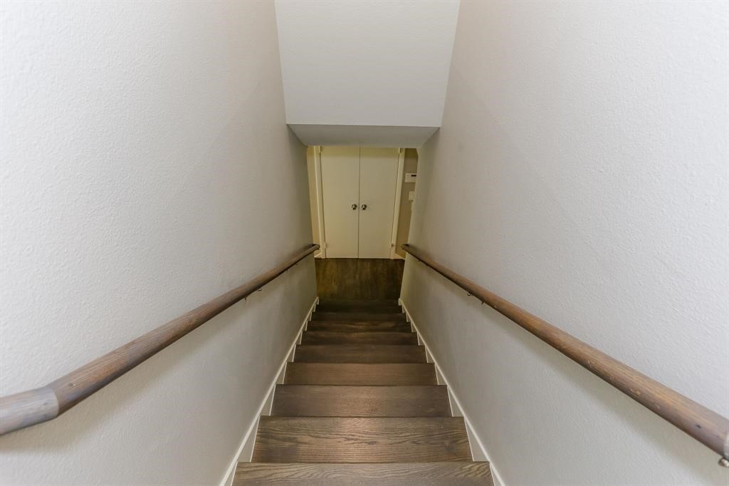 1918 Branard Street Houston, TX 77098 - Photo 14 of 23