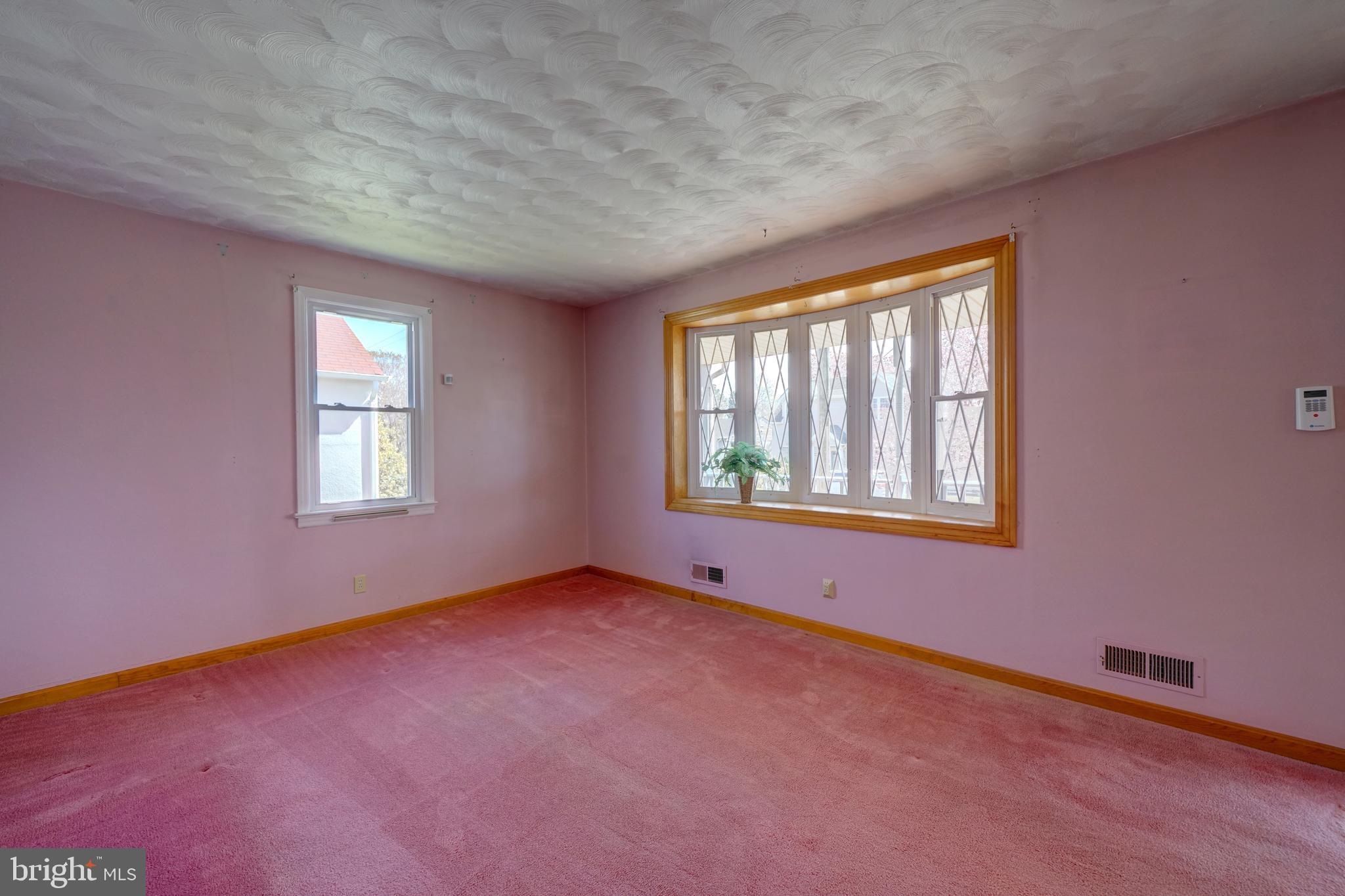 242 Carroll Road Pasadena, MD 21122 - Photo 16 of 39 Enjoy this light-filled room.