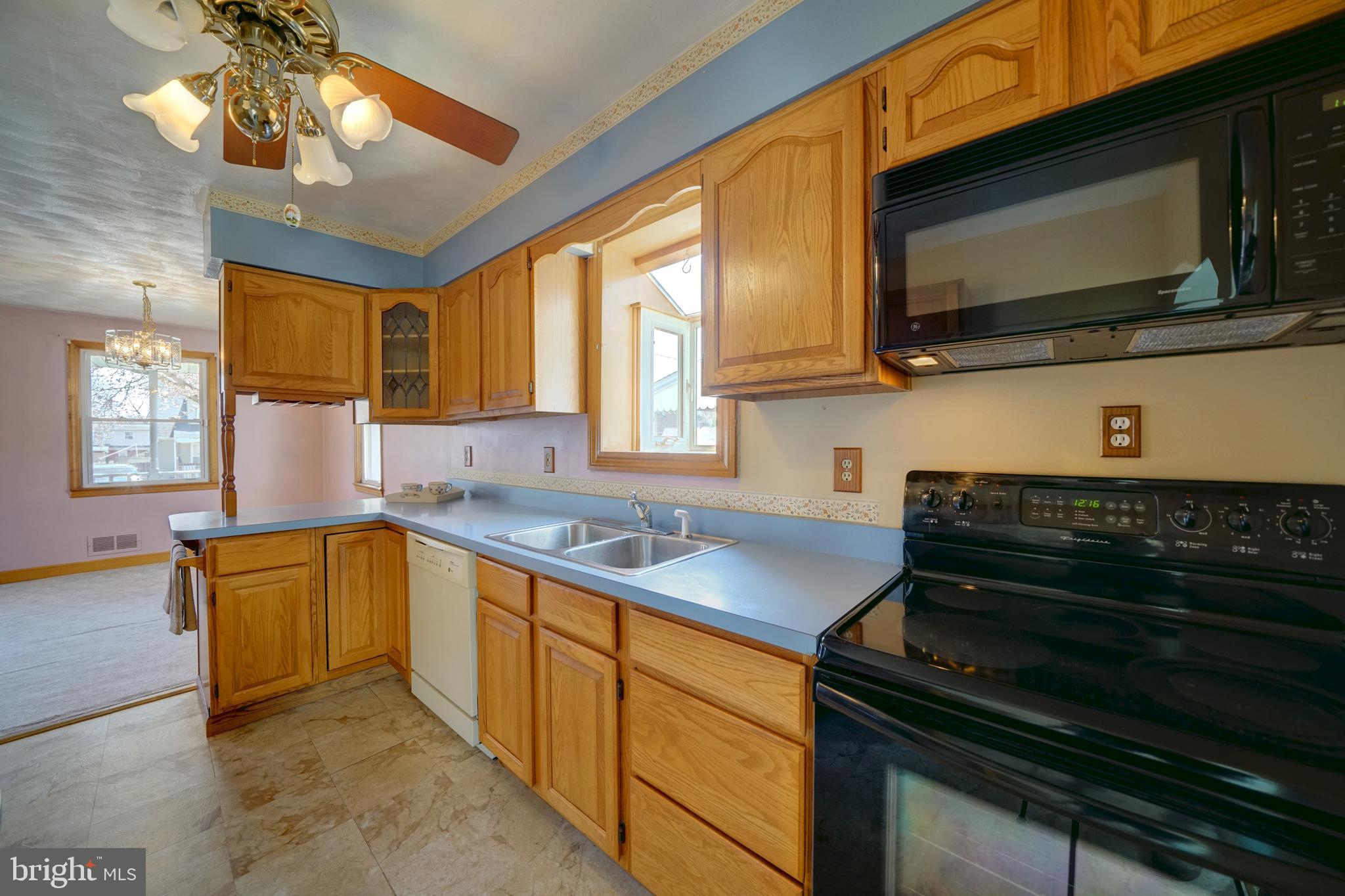 242 Carroll Road Pasadena, MD 21122 - Photo 8 of 39 Gallery Image 8