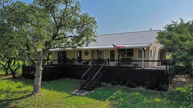 $1,350,000 | 419 Yellowstone Lane, Hunt, TX 78024