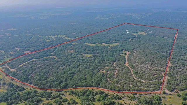 $1,350,000 | 419 Yellowstone Lane, Hunt, TX 78024