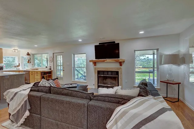 $1,350,000 | 419 Yellowstone Lane, Hunt, TX 78024