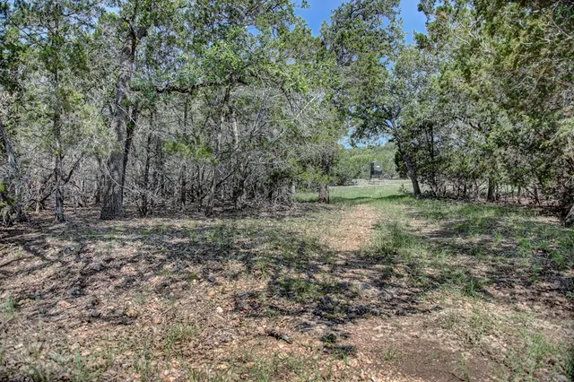 $1,350,000 | 419 Yellowstone Lane, Hunt, TX 78024