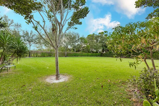 $2,600 | 853 Imperial Lake Road, West Palm Beach, FL 33413