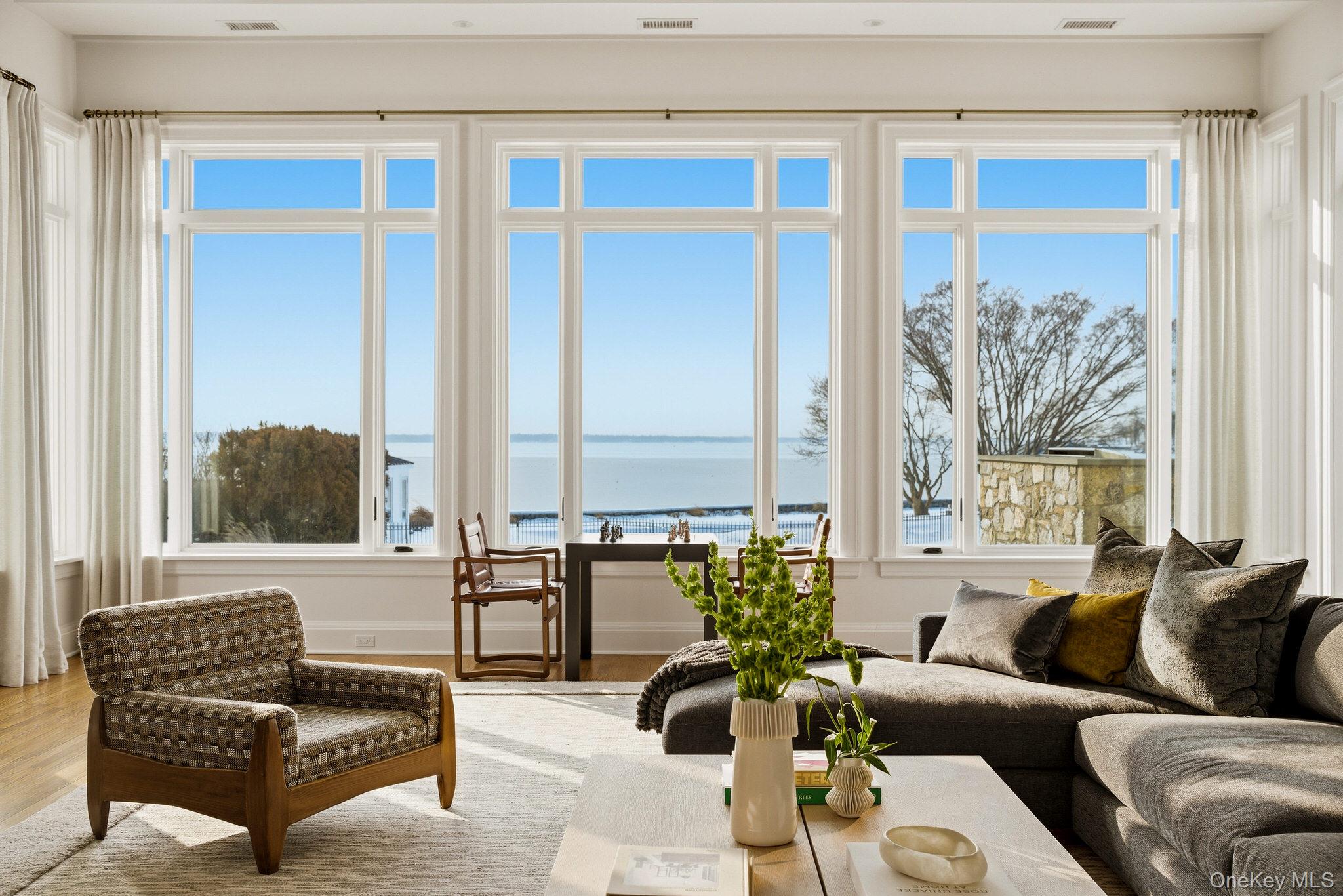 217 Hommocks Road Larchmont, NY 10538 - Photo 5 of 49