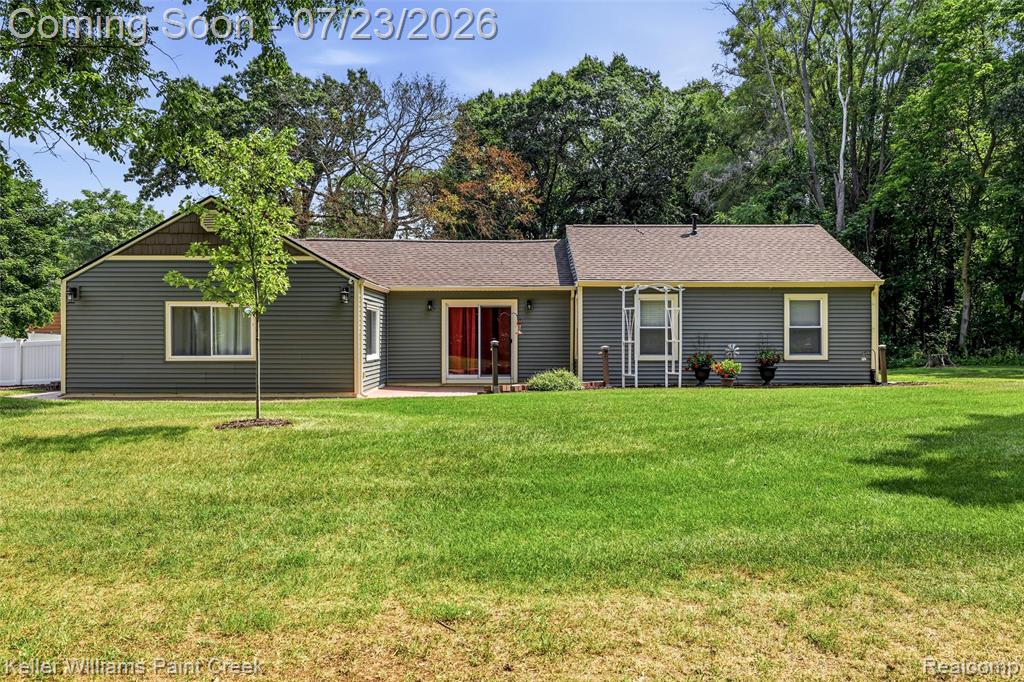 423 East Road Holly, MI 48442 - Photo 2 of 61 Gallery Image 2