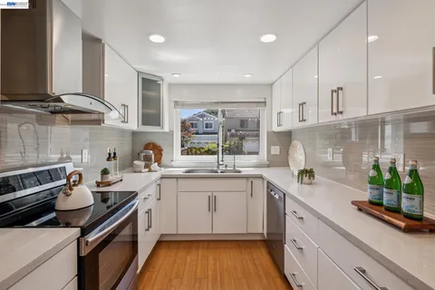 $1,149,000 | 28086 Thorup Lane, Hayward, CA 94542
