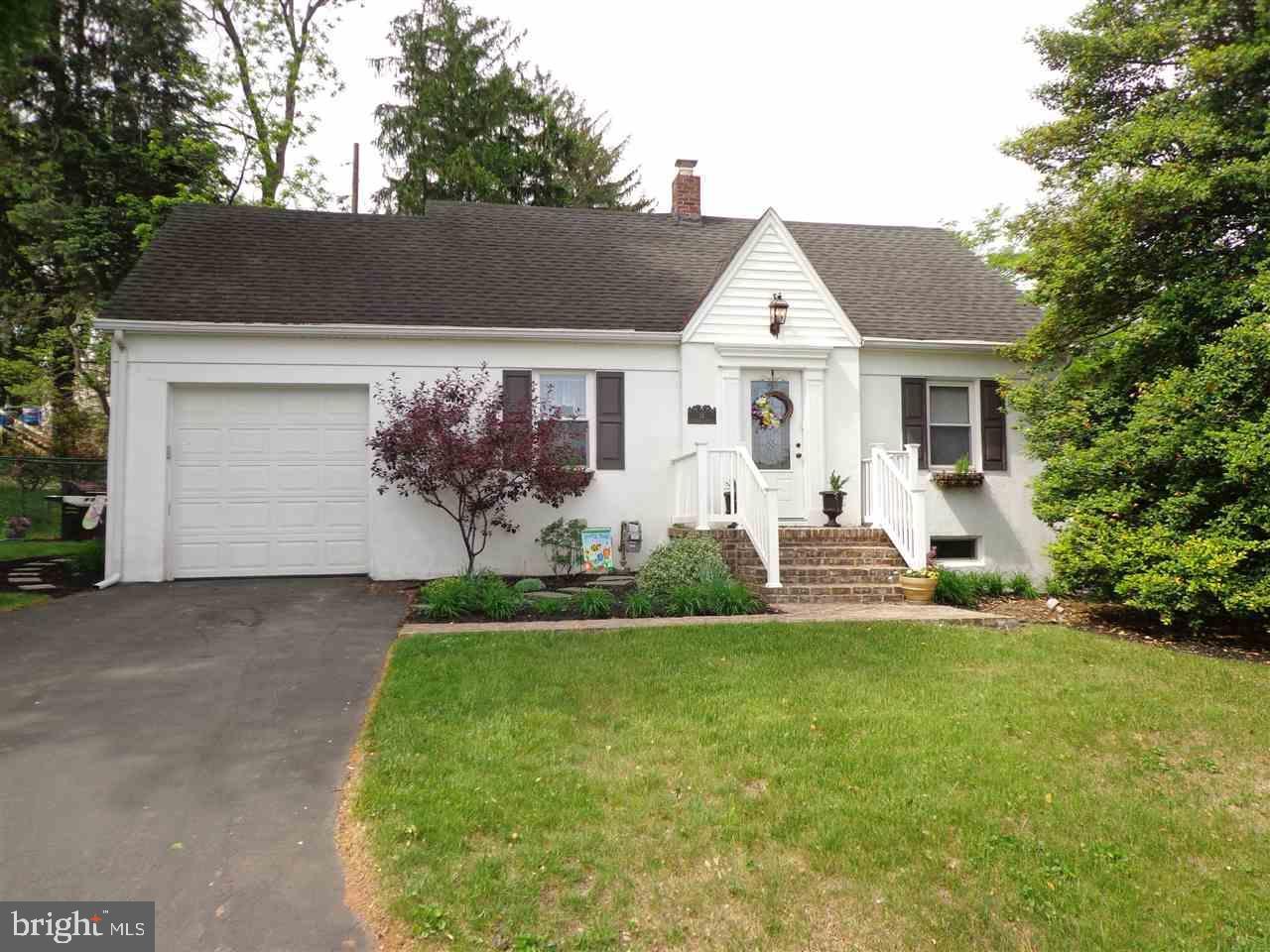 14 Ridgeway Drive York, PA 17404 - Photo 1 of 1 Gallery Image 1