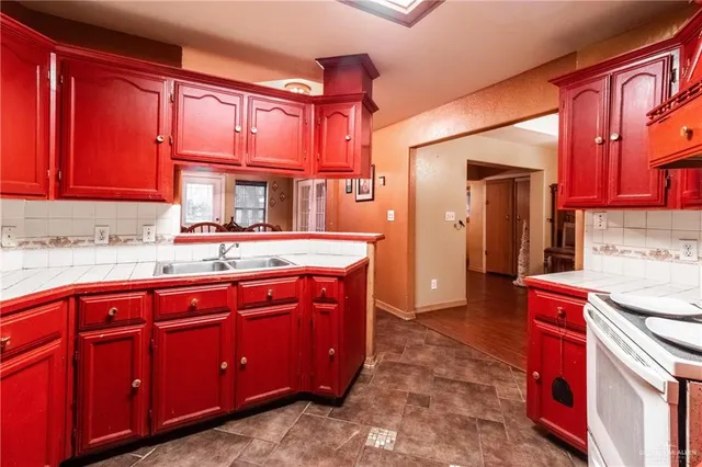 $385,000 | 1018 Lost Meadow Drive, Donna, TX 78537