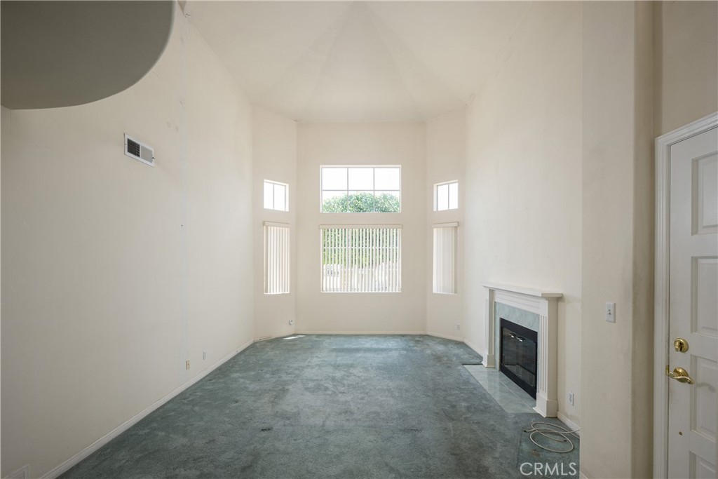21420 South Perry Street Carson, CA 90745 - Photo 8 of 35