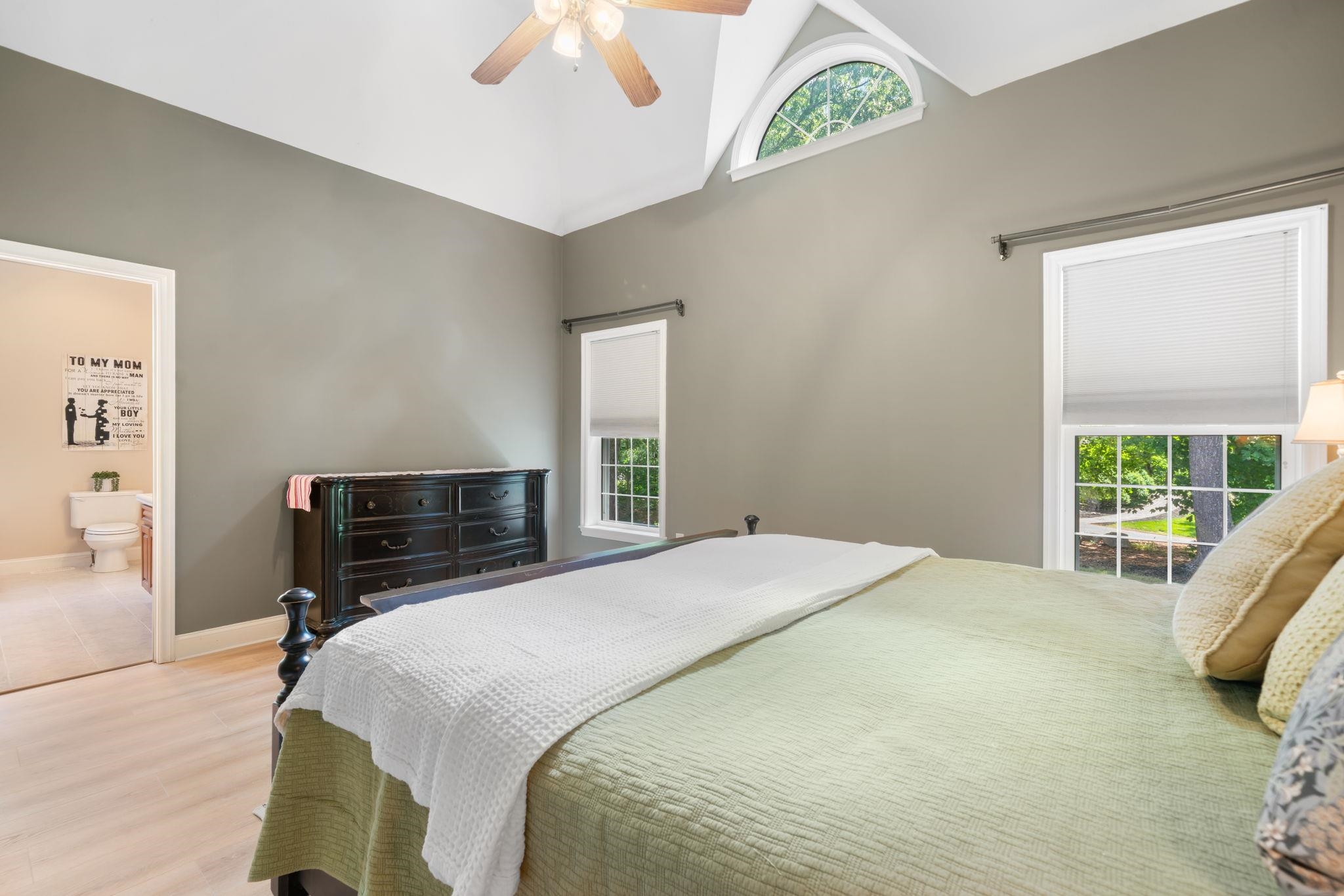 84 Searles Road Windham, NH 03087 - Photo 21 of 54