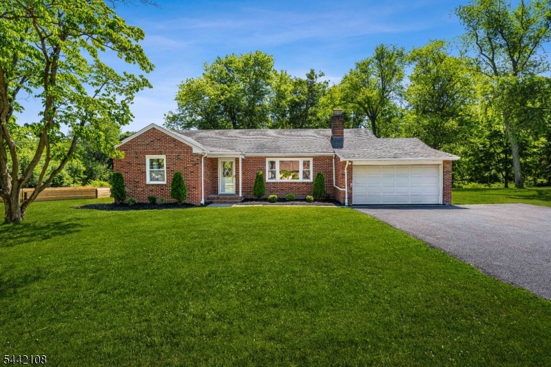 37 Barley Sheaf Road Flemington, NJ 08822 - Photo 1 of 37