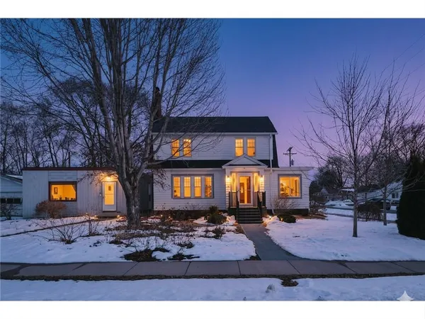 $397,000 | 621 1st Avenue Southeast, Pine Island, MN 55963