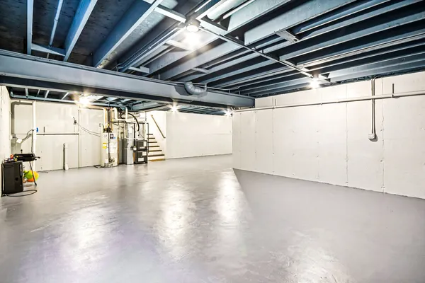 a view of a garage
