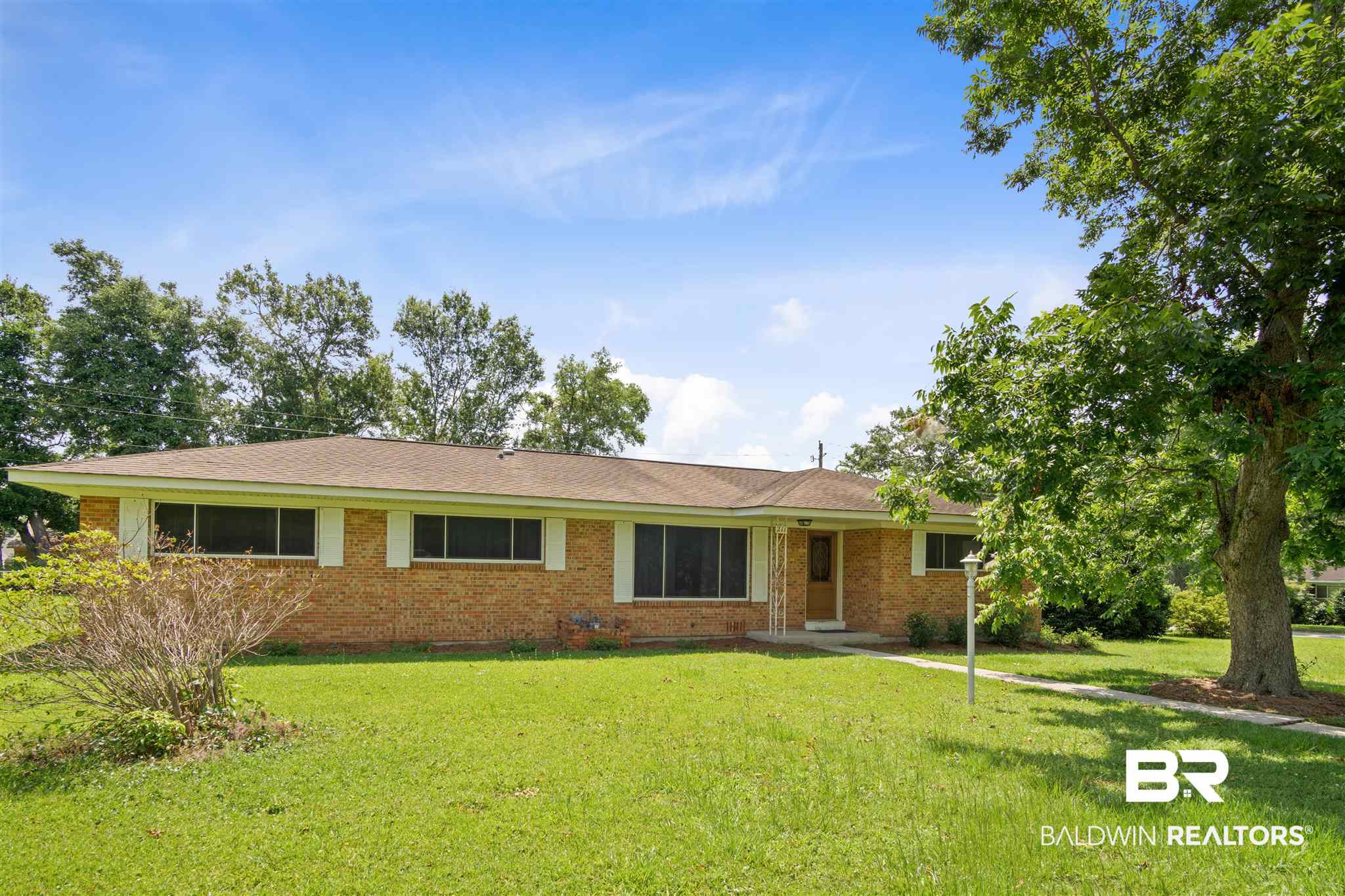211 South Stuart Street Foley, AL 36535 - Photo 1 of 18