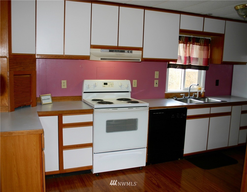 2800 Erlands Point Road Northwest, Unit 39 Bremerton, WA 98312 - Photo 4 of 16 Gallery Image 4