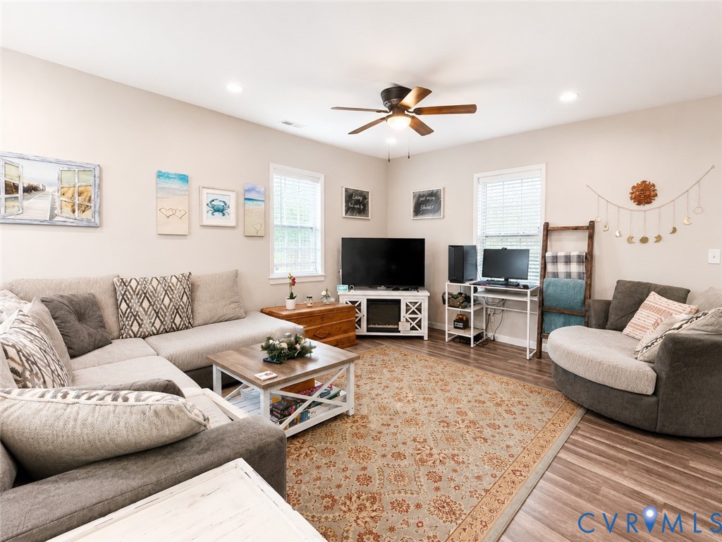 261 East Ladies Mile Road Richmond, VA 23222 - Photo 3 of 14