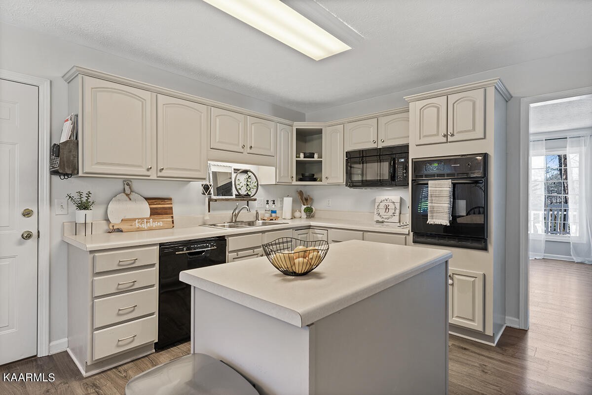 8949 Maple Ridge Lane Knoxville, TN 37923 - Photo 11 of 40 Gallery Image 11