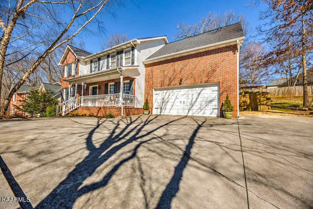 8949 Maple Ridge Lane Knoxville, TN 37923 - Photo 3 of 40 Gallery Image 3