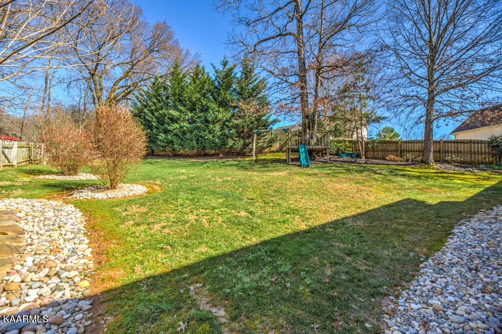 8949 Maple Ridge Lane Knoxville, TN 37923 - Photo 5 of 40 Gallery Image 5