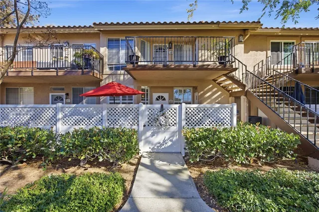 $499,999 | 21 Silktassel, Rancho Santa Margarita, CA 92688
