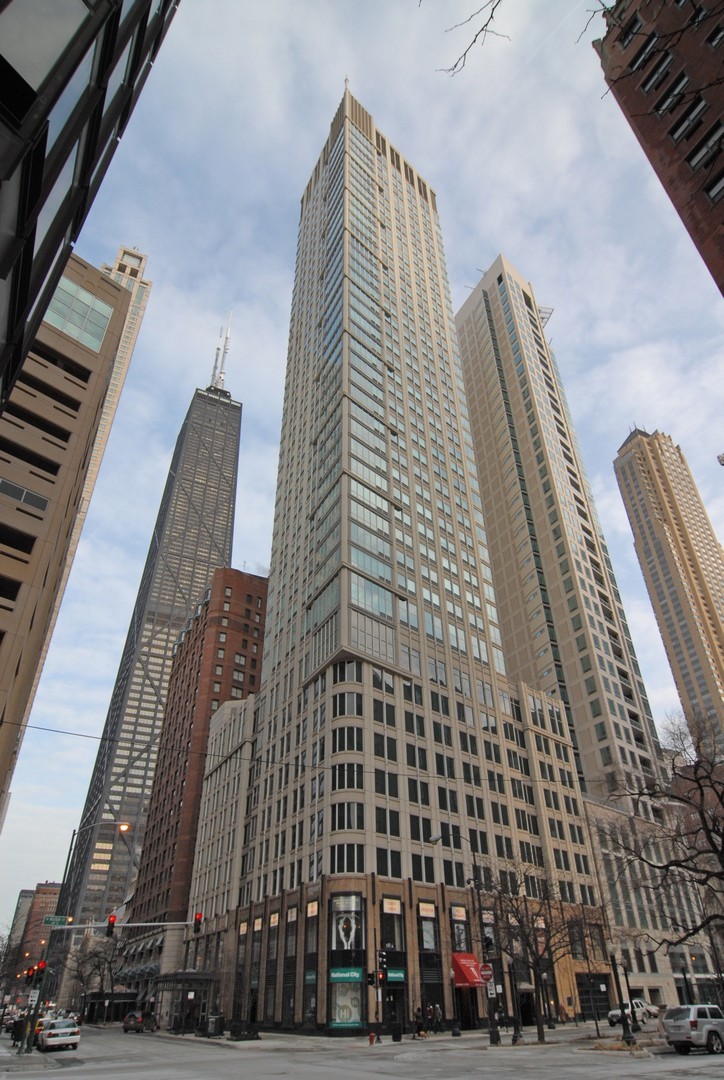 57 East Delaware Place, Unit 3203 Chicago, IL 60611 - Photo 1 of 27 a view of a tall building