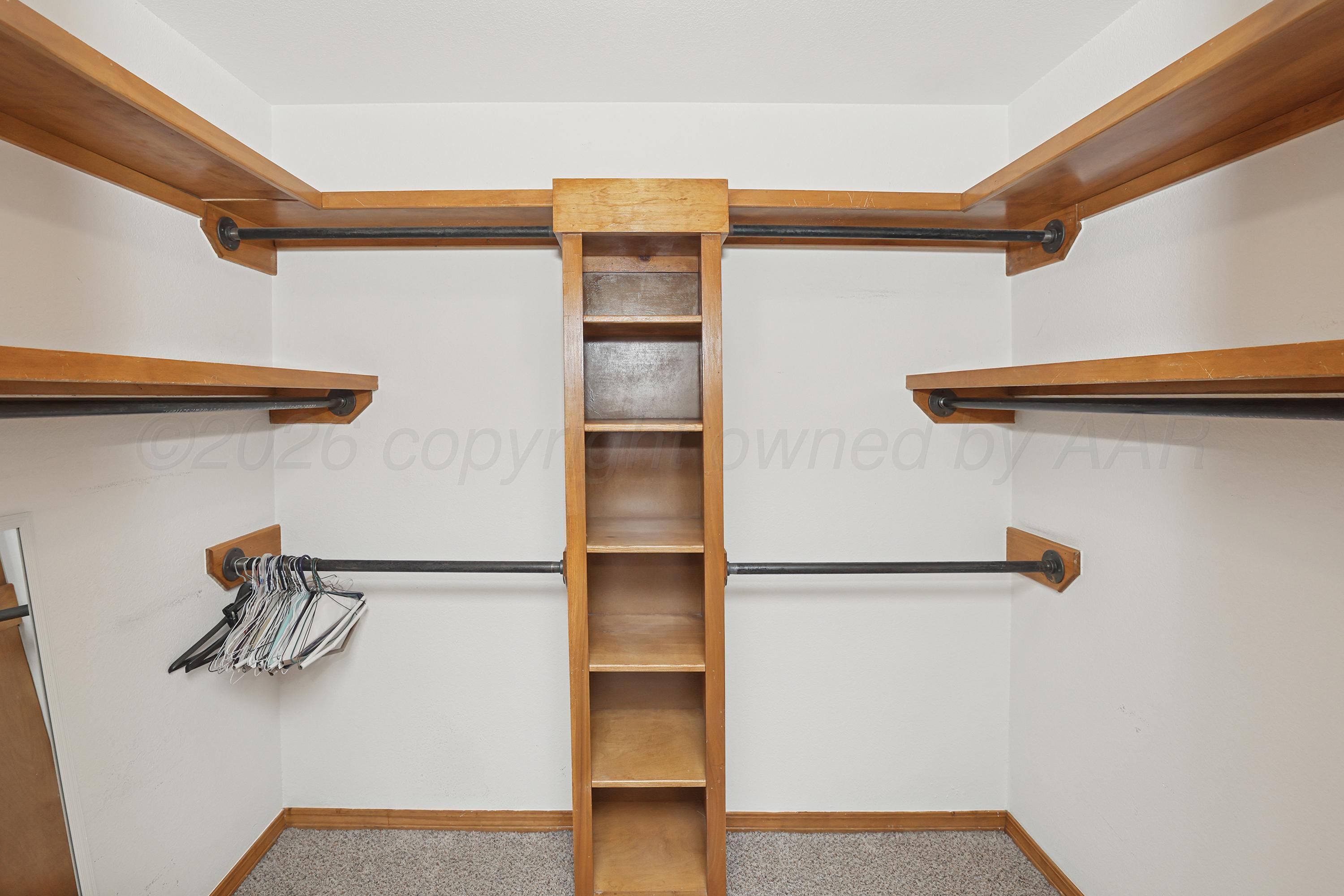 474 West Plantation Road Amarillo, TX 79118 - Photo 20 of 43 22-Primary Closet